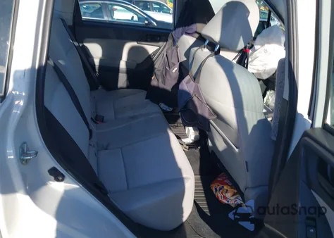 2016 Subaru Forester 2.5I z USA, uszkodzony, nr VIN JF2SJABC6GH410172